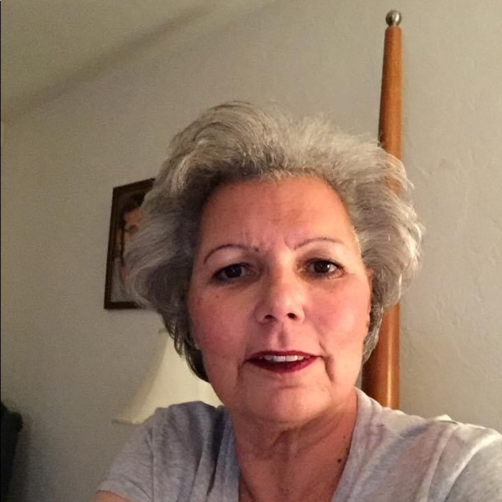 Meet your Posher, Yvonne